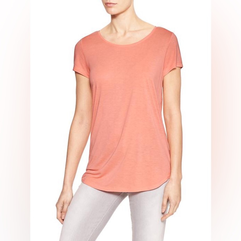 Gap - Women’s Luxe T-Shirt - M - Desert Flower